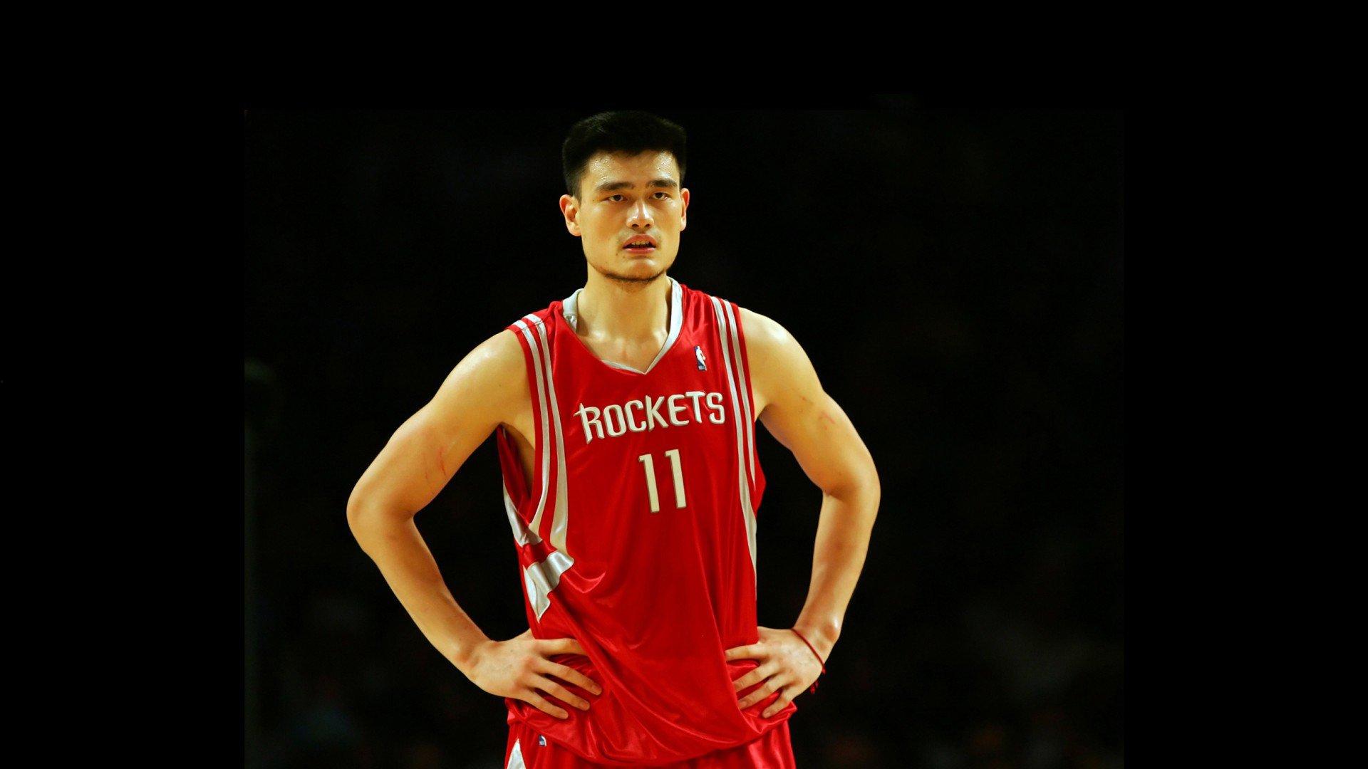 传奇谢幕！足球巨星李明举行盛大退役仪式